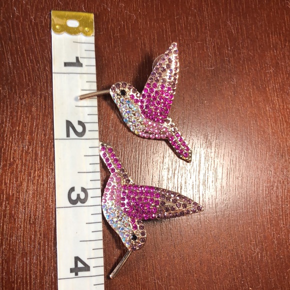 3/$25 NWT Pink & White Rhinestone Bird Stud Earrings - Picture 2 of 4